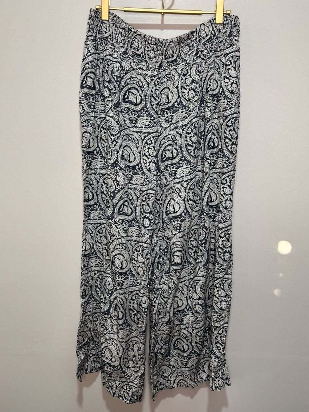 Sundance Women's Petite Large Paisley Print Viscose Wide Leg Palazzo Pants